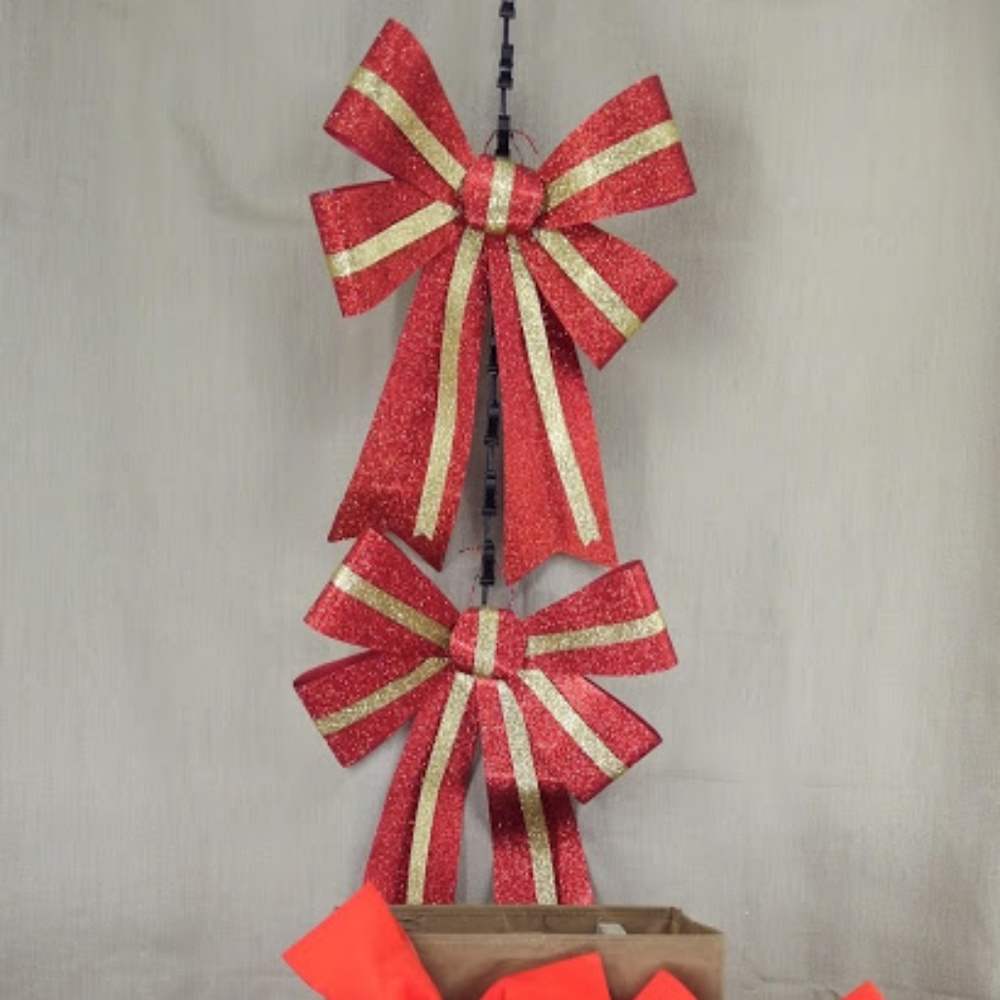 BOWS! BOWS! BOWS! - Picture 2 of 8